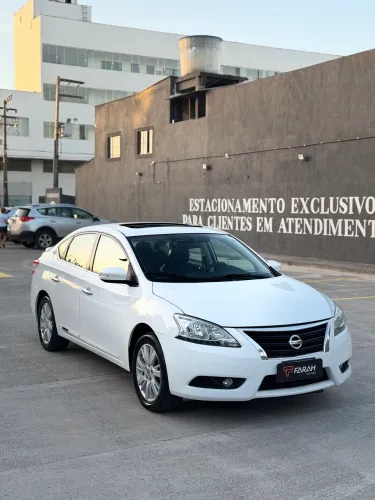 Nissan Sentra SL 2.0/ 2.0 Flex Fuel 16V Aut. 2015
