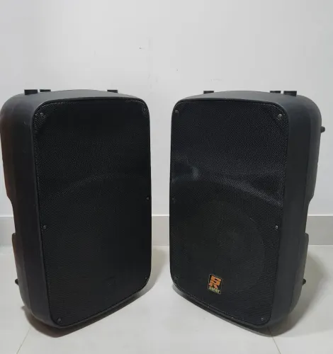 PAR DE CAIXA ATIVA STANER SR315A MONITOR DE PALCO<br>ATIVAS - SOM PROFISSIONAL DE VERDADE