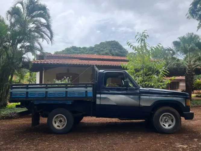 Chevrolet D-20 S / Luxe 3.9/4.0 Diesel 1989