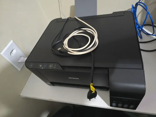 Impressora Epson L3110 com defeito.