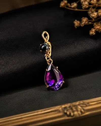Pingente em ouro 18k com a ametista bicolor e ônix
