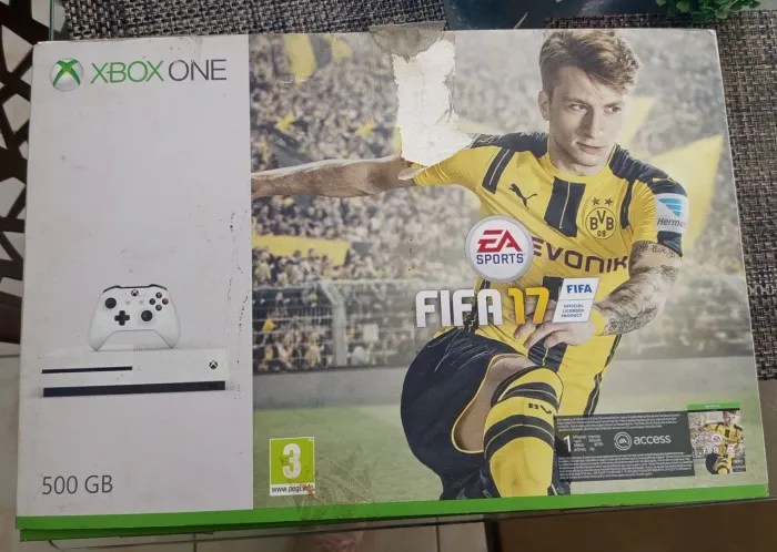 Xbox One S + 10 jogos originais