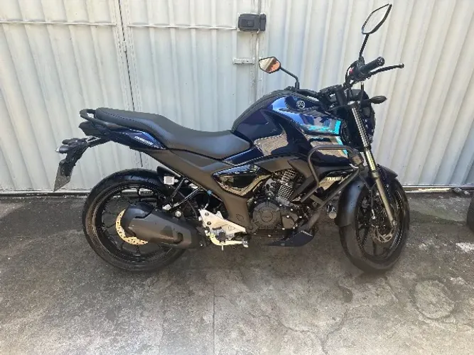 Yamaha Fazer FZ15 Y-conected
