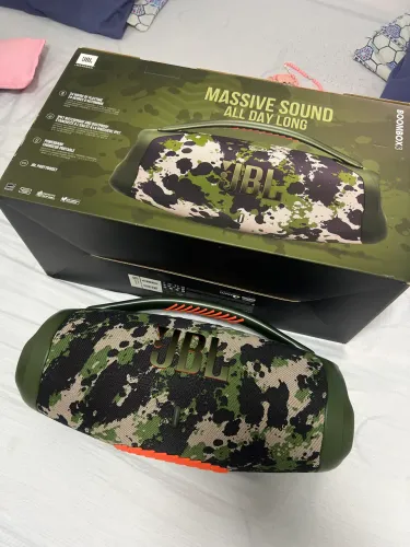 Bombox 3 verde militar