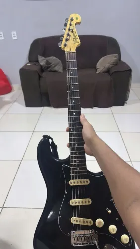 Guitarra Tagima 635