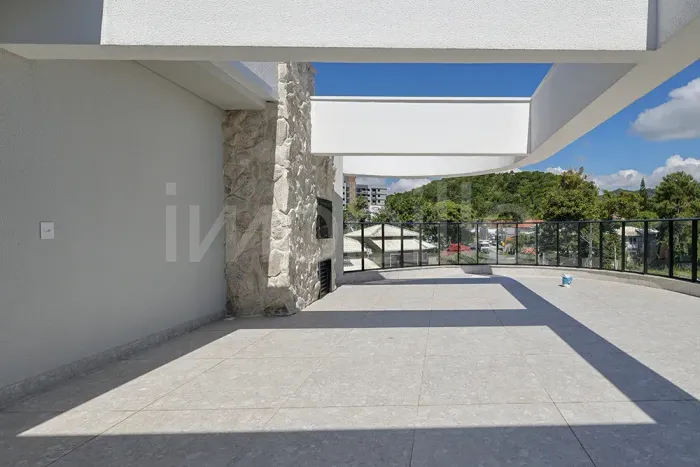 Cobertura no Edifício Brava Coast Residence na Praia dos Amores em Balneário Camboriú.
