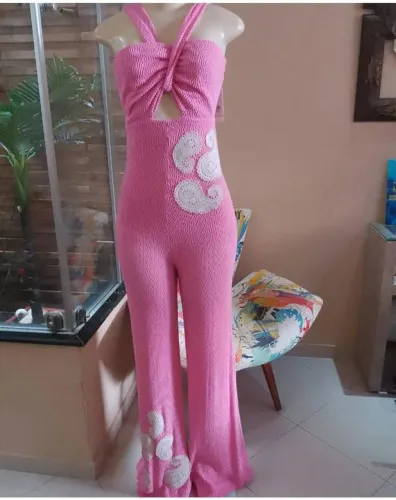 Macacão de linha 