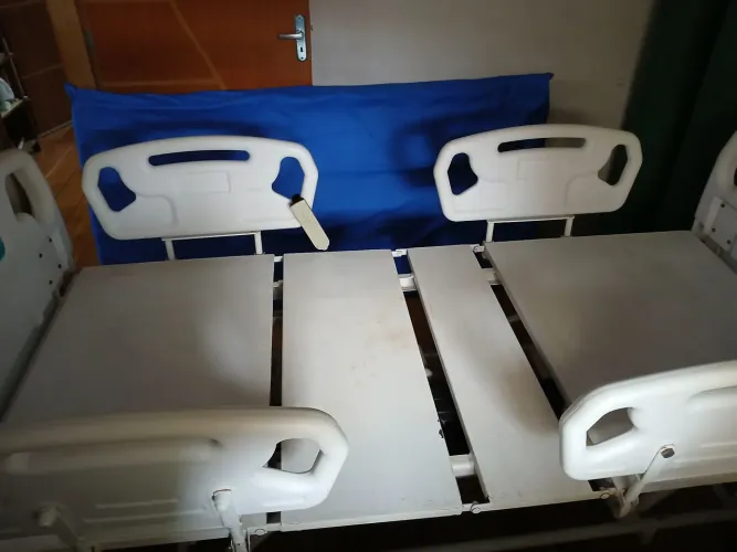 Cama hospitalar eletrica