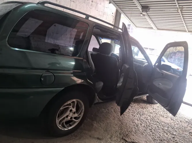 Ford Escort S.W GL 1.8i 16V 1998