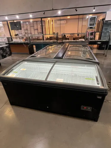 Ilha congelados 2.20m degelo automático e motor inverter - pronta entrega