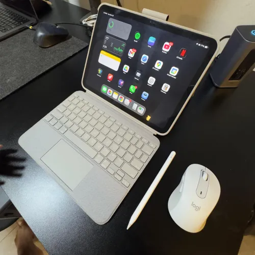 Ipad 10th generation + Capa com teclado + Mouse + Apple pencil