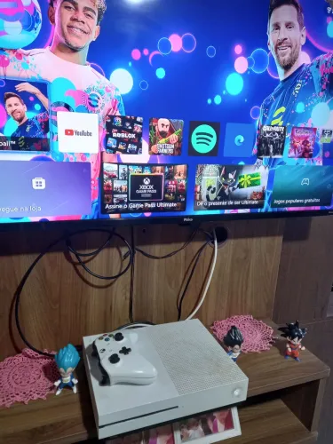 Xbox One S 1TB com 1 controle original 