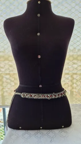 Cinto Zara em metal prateado