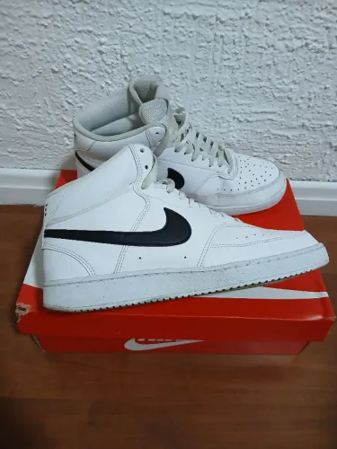 Tênis Nike Court Vision Mid
