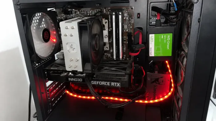 PC Gamer Ryzen 5 5600X + RTX 3060 12GB