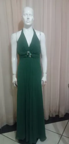 Vestido de festa usado uma única vez.
