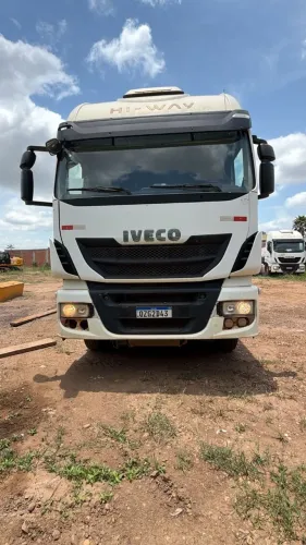 Iveco Stralis Hi-Way 480 Cavalo Mecânico - 136.491 km