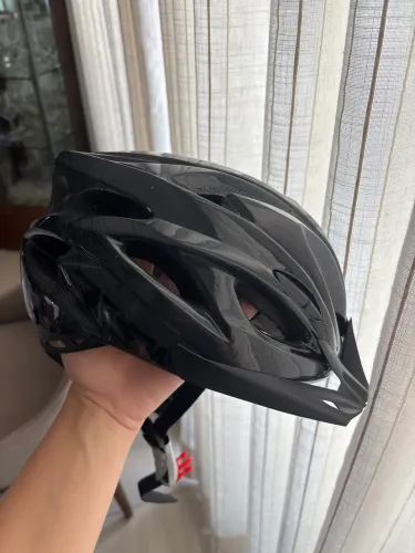 Capacete de ciclismo NOVO tamanho M  