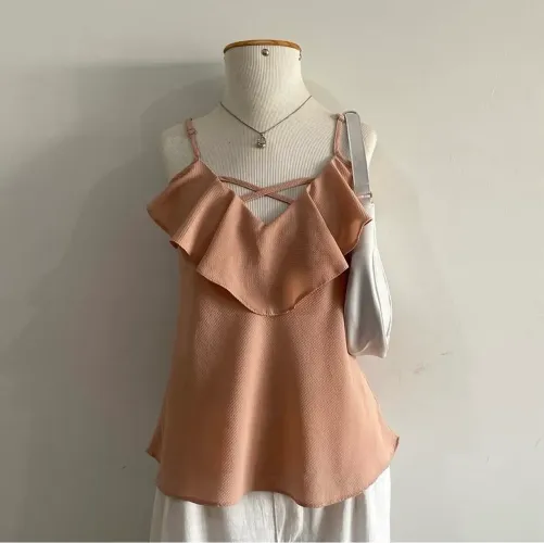 Blusa de alcinha com babado