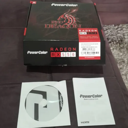 Placa de vídeo Rx 550 4GB com defeito. Não dá vídeo.