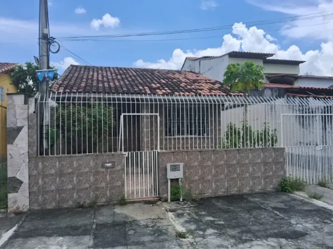 Casa à Venda em Bangu 3 Quartos Condomínio Fechado Quintal Grande Aceita Financiamento