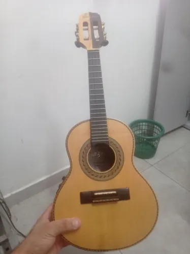 Cavaco Rozini Show com semi-case