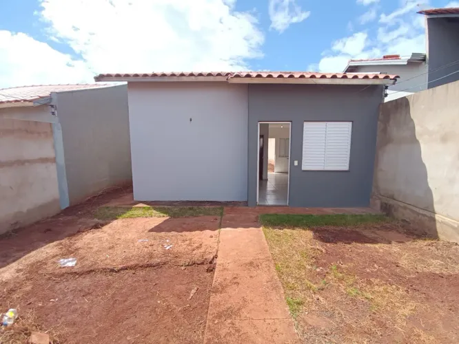 Casa Residencial em Santa Helena - 2 Quartos | Ótima Oportunidade!