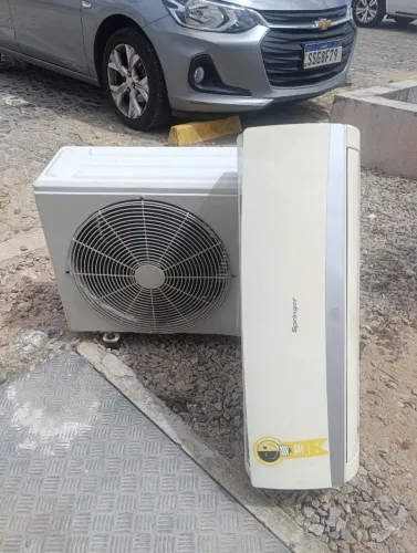 SPLIT 9.000 BTUs C/ INSTALAÇAO INCLUSA