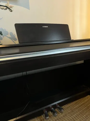 Piano Yamaha - Arius YDP-142