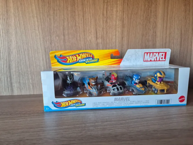 Carrinhos Hot Wheels Marvel RacerVerse - Pacote com 5