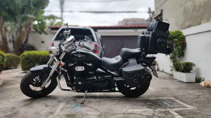 Suzuki Boulevard m800 pronta para viagem
