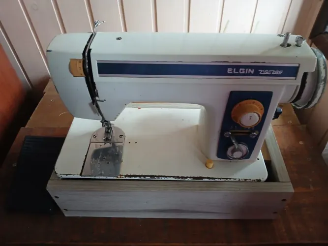 Máquina de costura