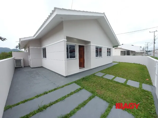 Excelente Casa 3 dormitório(s) em Bela Vista - Palhoça