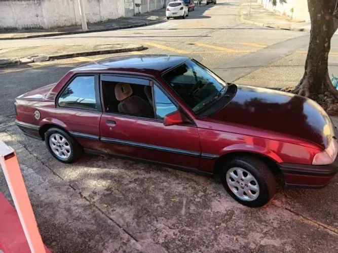 Chevrolet Monza GLS/ Hi-tech 2.0 EFI 2P E 4P 1995