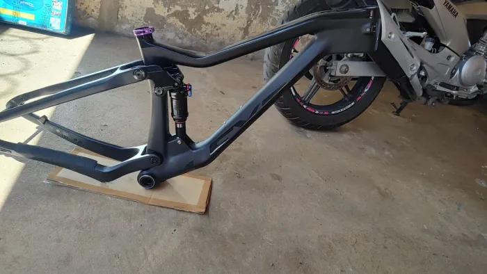 Quadro Lexon Táctic Full Carbon - Tam P