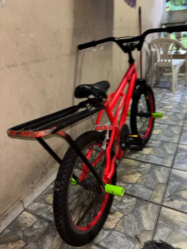 Bicicleta seminova, pouco usada