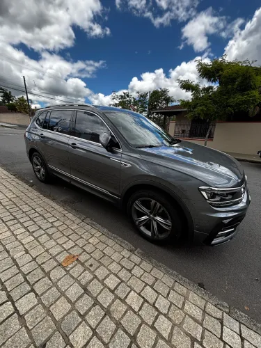 Volkswagen Tiguan Allspac R-line 350 TSI 2.0 4X4 2019