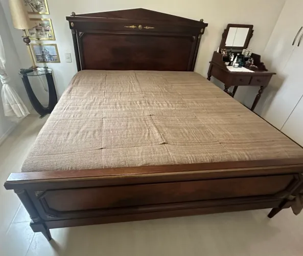 Cama Casal estilo Francês King 