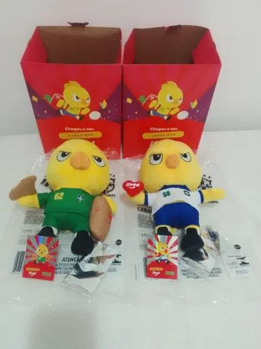 Vendo 2 canarinhos de pelúcia