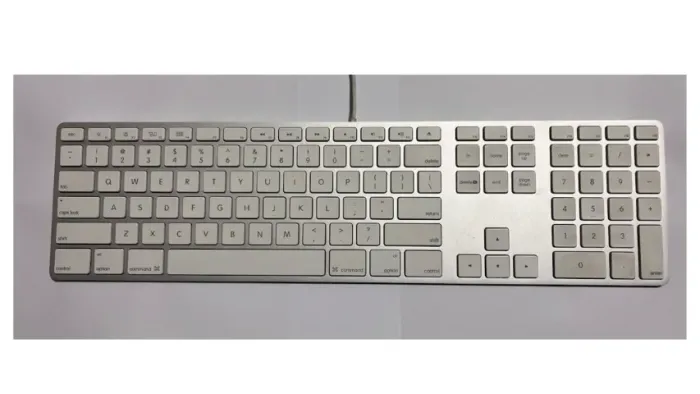 Teclado Apple Magic Keyboard A1243 c/Fio Usb Prata/branco Inglês Us Usado