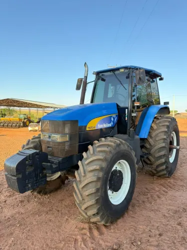 TRATOR NEW HOLLAND 2013 DISPONÍVEL 