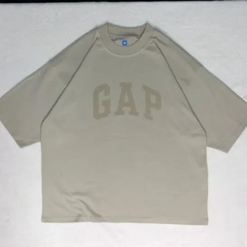 camiseta yzy x gap bege