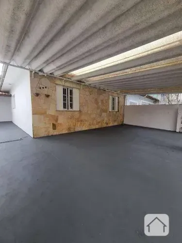 Terreno com uma casa térrea de 135m² com mais duas kitnets para venda no Butantã, bem pert