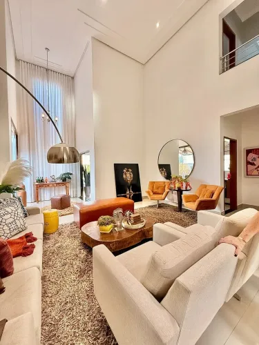 Sobrado à venda com 323m2, 5 quartos no Portal do Sol Green, Goiânia, GO
