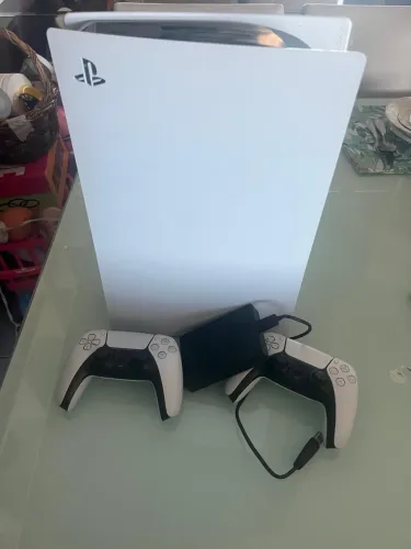 PlayStation 5 PS5 Mídia Física + 2 Controles Originais + HD Externo 5TB
