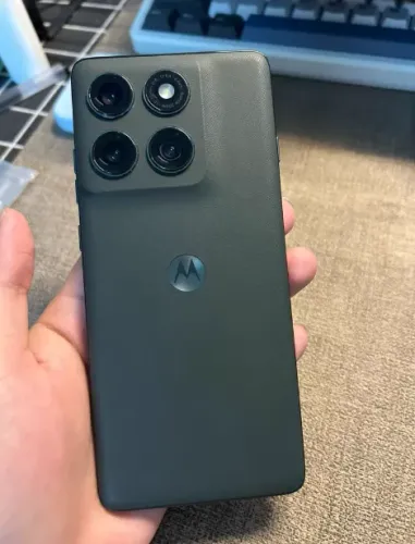 Celular Motorola - Queimado