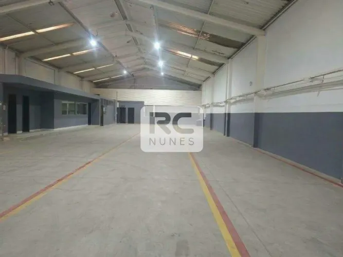 Loja de rua com área de 650m², 04 vagas de garagem, no Bairro Lourdes em Belo Horizonte/MG