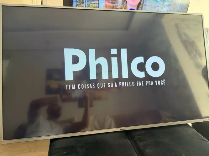 Televisão Philco 55pol com defeito
