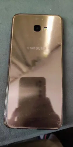 Samsung Galaxy J4 Core Dourado - Funcionando 100% (Sem Bateria / Barato!)