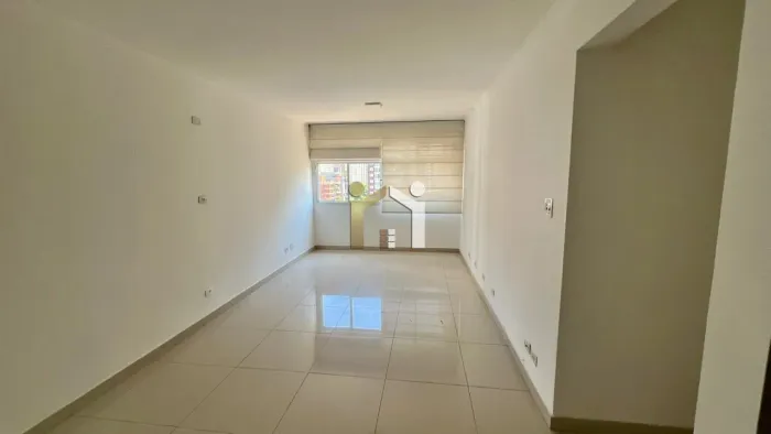 Apartamento com 85 m² para locação em moema